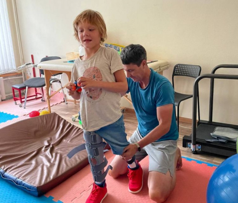 ПНФ (проприоцептивное нейромышечное облегчение)